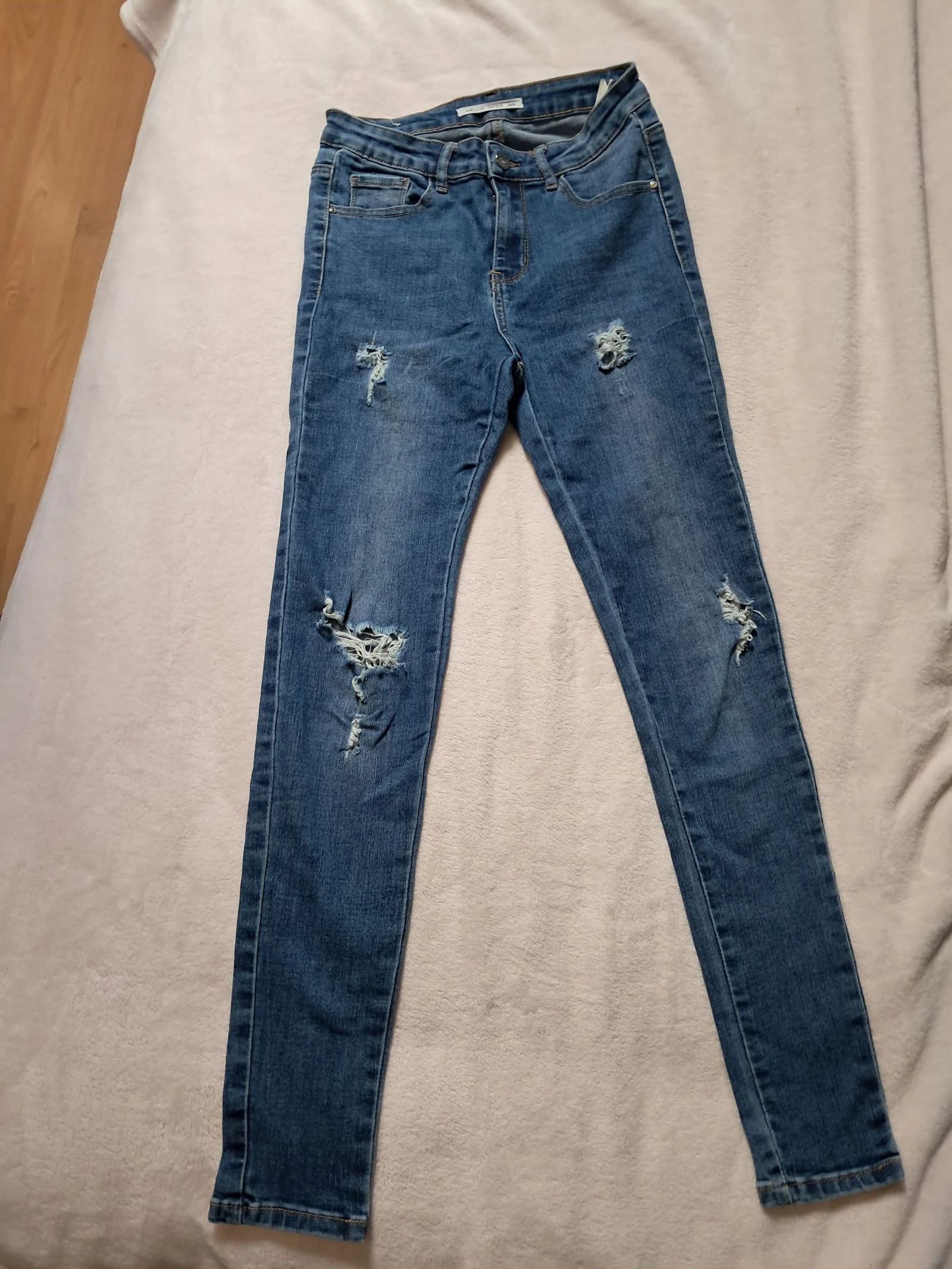 Lot de 4 jeans craqués différentes marques. Taille S – photo 13